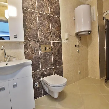 Appartement Luxury 2-Bed Apartment In Didim - Sleeps 6 *